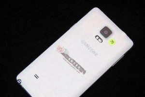 三星Note4带来极佳游戏体验（探索三星Note4在游戏方面的优势与魅力）